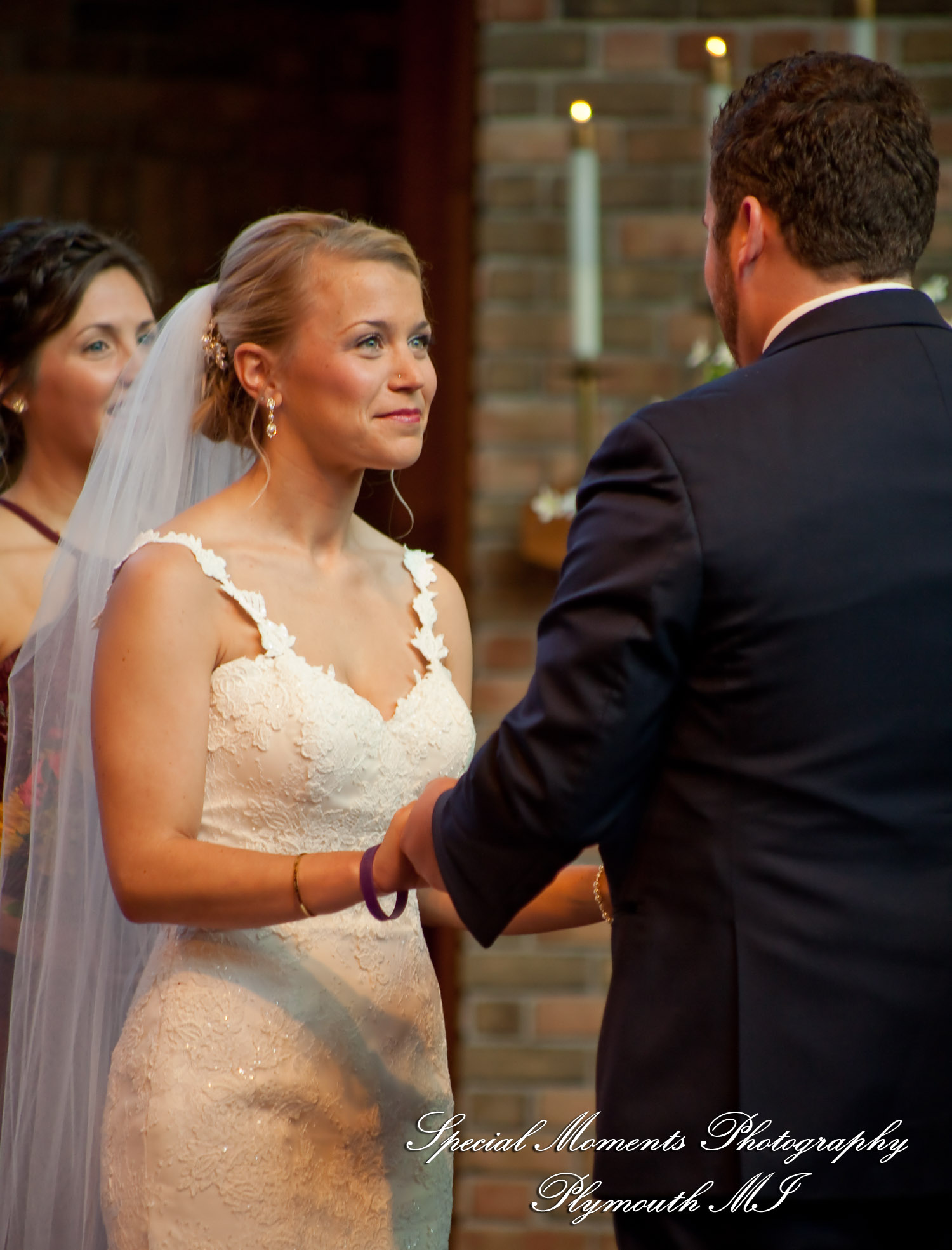 Leanne & Daniel at Christ the King Lutheran Southgate MI wedding photograph