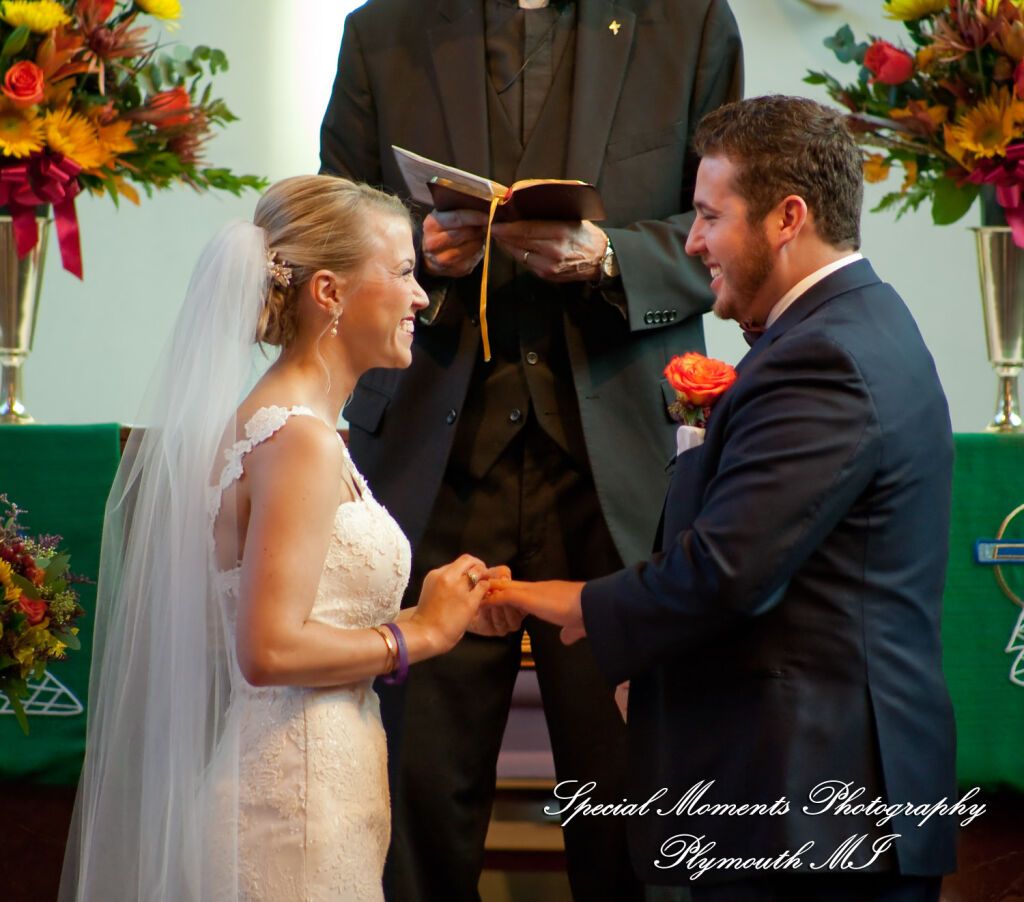 Leanne & Daniel at Christ the King Lutheran Southgate MI wedding photograph