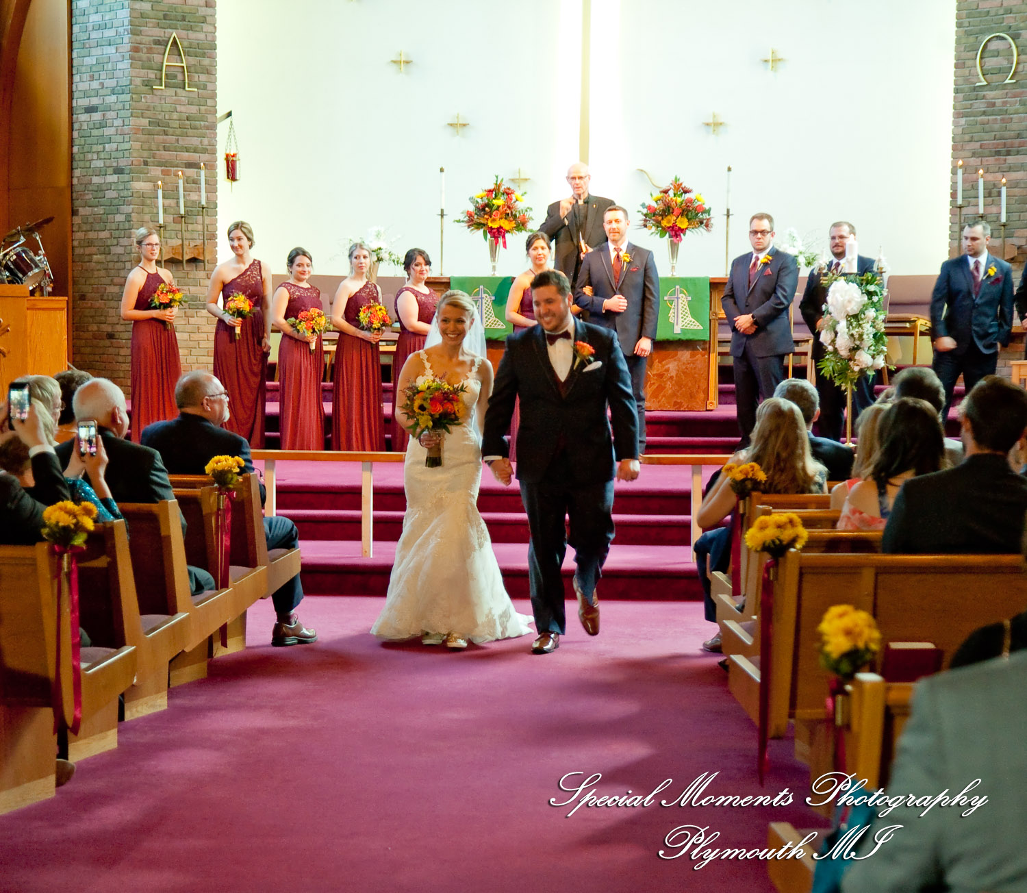 Leanne & Daniel at Christ the King Lutheran Southgate MI wedding photograph