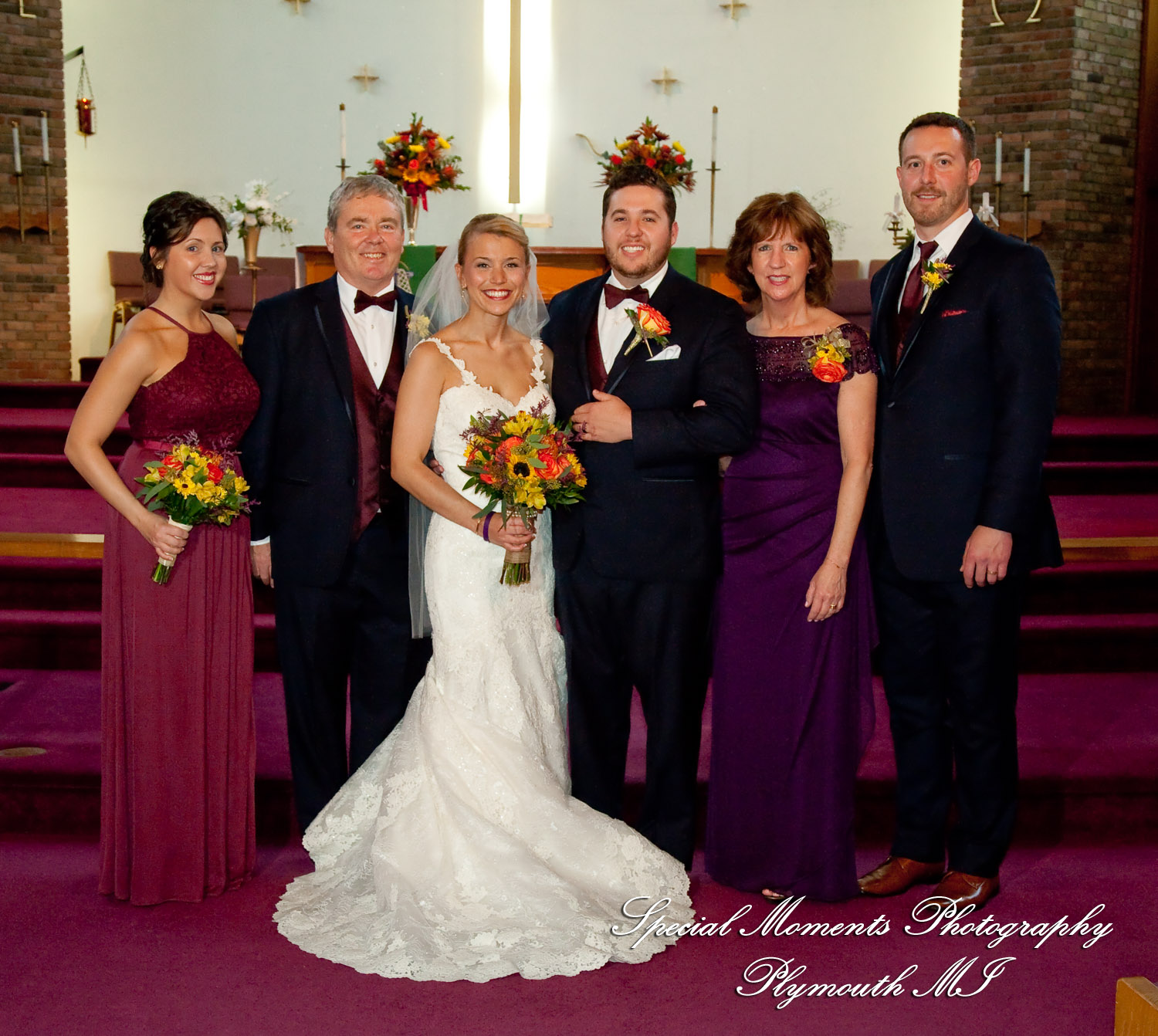 Leanne & Daniel at Christ the King Lutheran Southgate MI wedding photograph