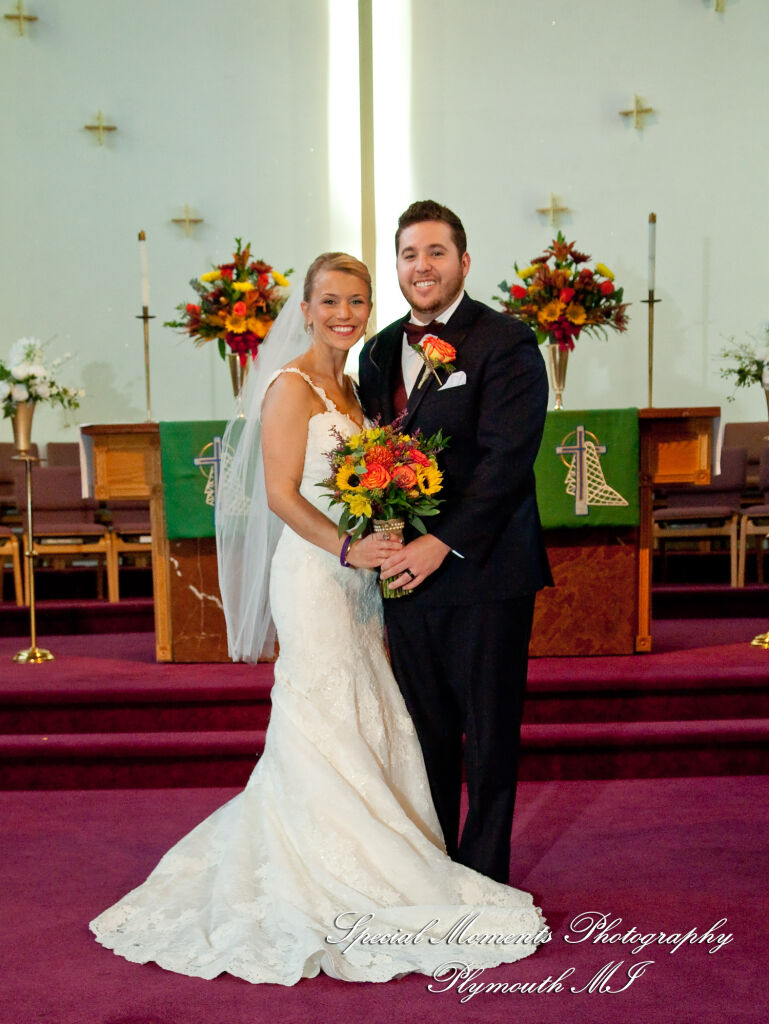 Leanne & Daniel at Christ the King Lutheran Southgate MI wedding photograph
