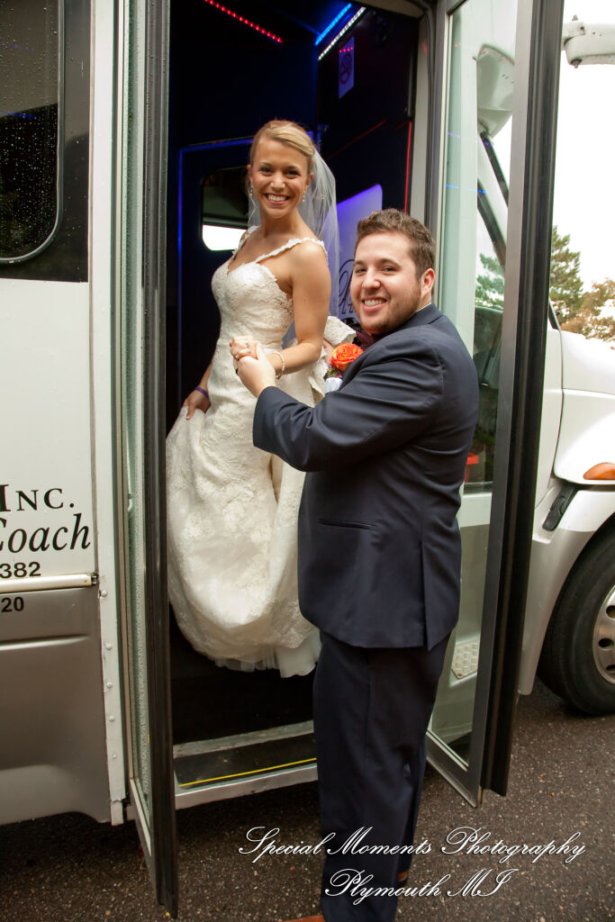 Leanne & Daniel at Christ the King Lutheran Southgate MI wedding photograph