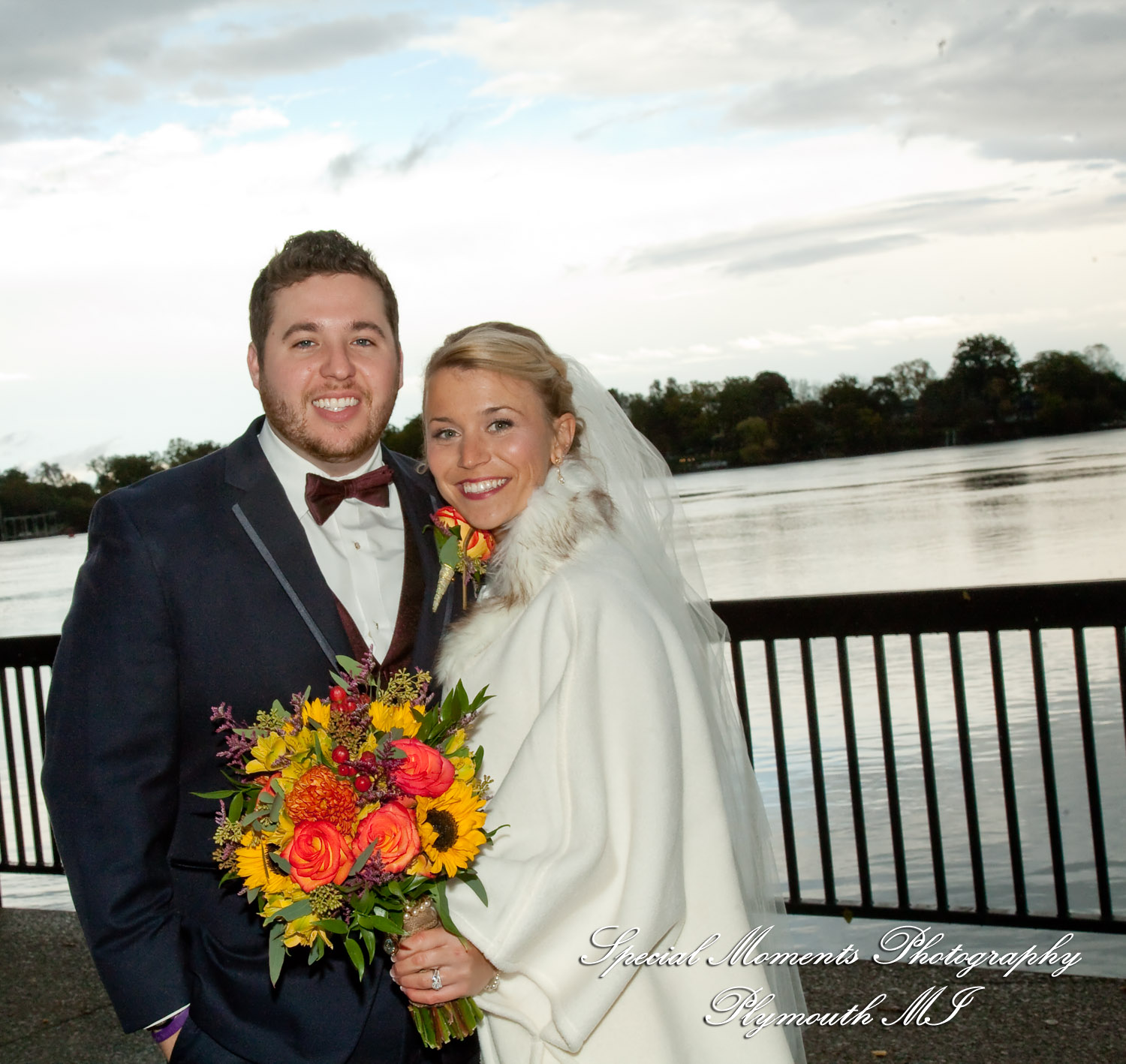 Leanne & Daniel at Elizabeth Park Trenton MI wedding photograph