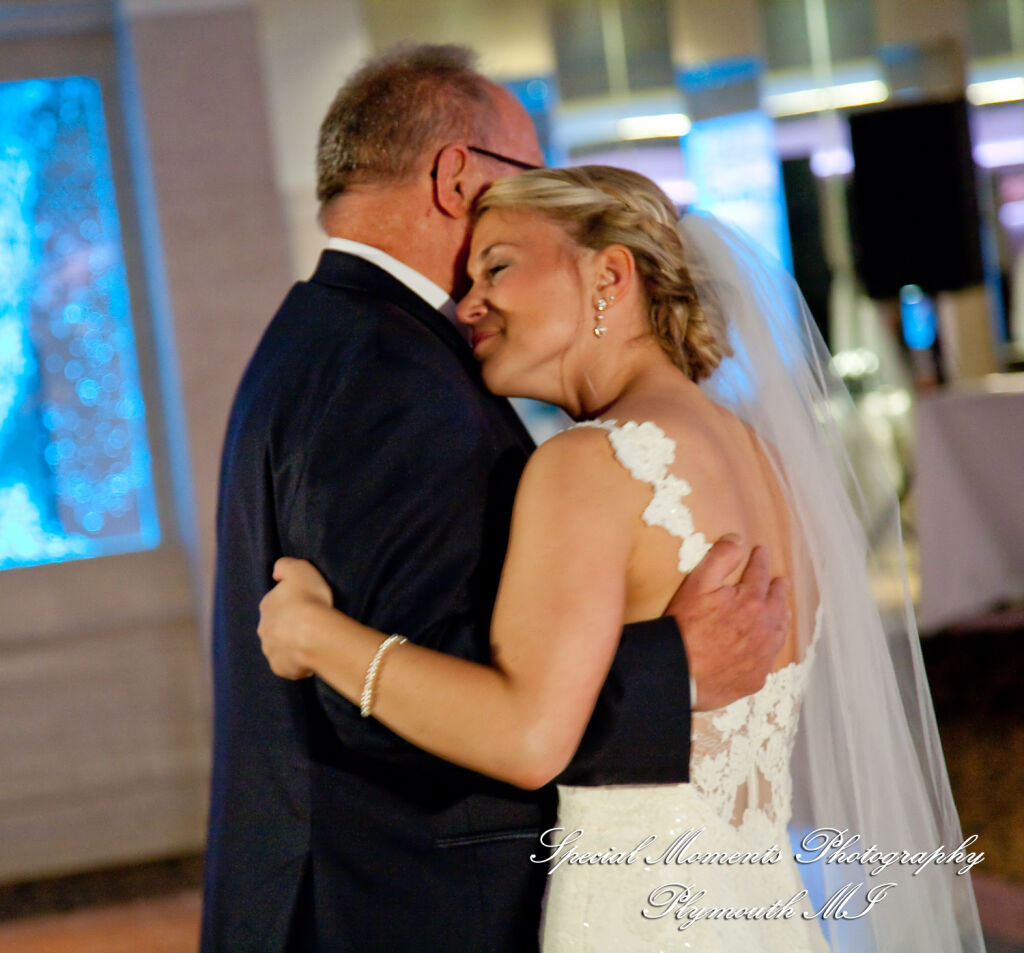 Leanne & Daniel at Arnaldo's Banquet Center Riverview MI wedding photograph