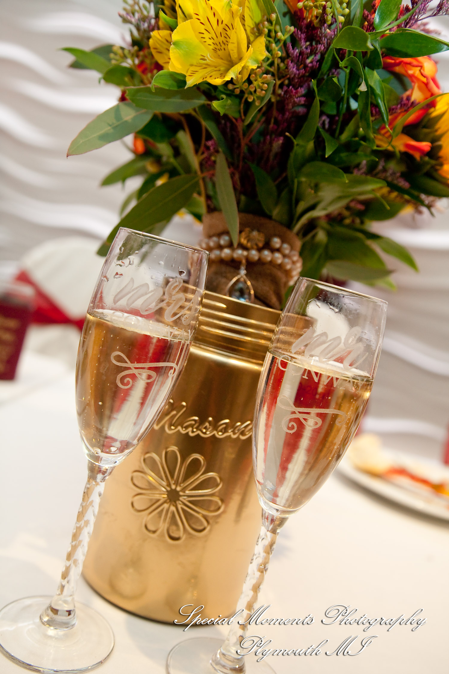 Leanne & Daniel at Arnaldo's Banquet Center Riverview MI wedding photograph