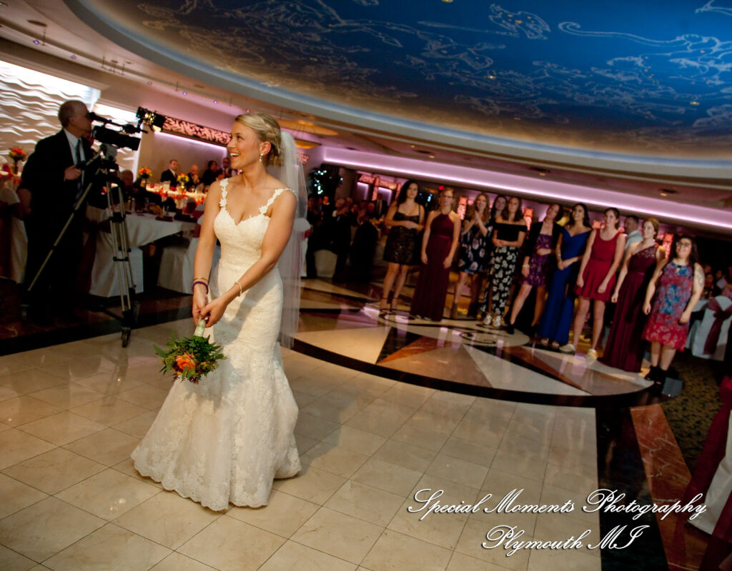 Leanne & Daniel at Arnaldo's Banquet Center Riverview MI wedding photograph