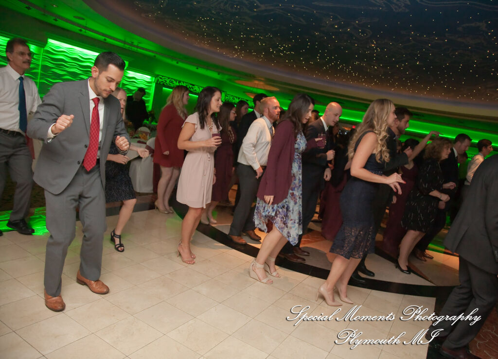 Leanne & Daniel at Arnaldo's Banquet Center Riverview MI wedding photograph