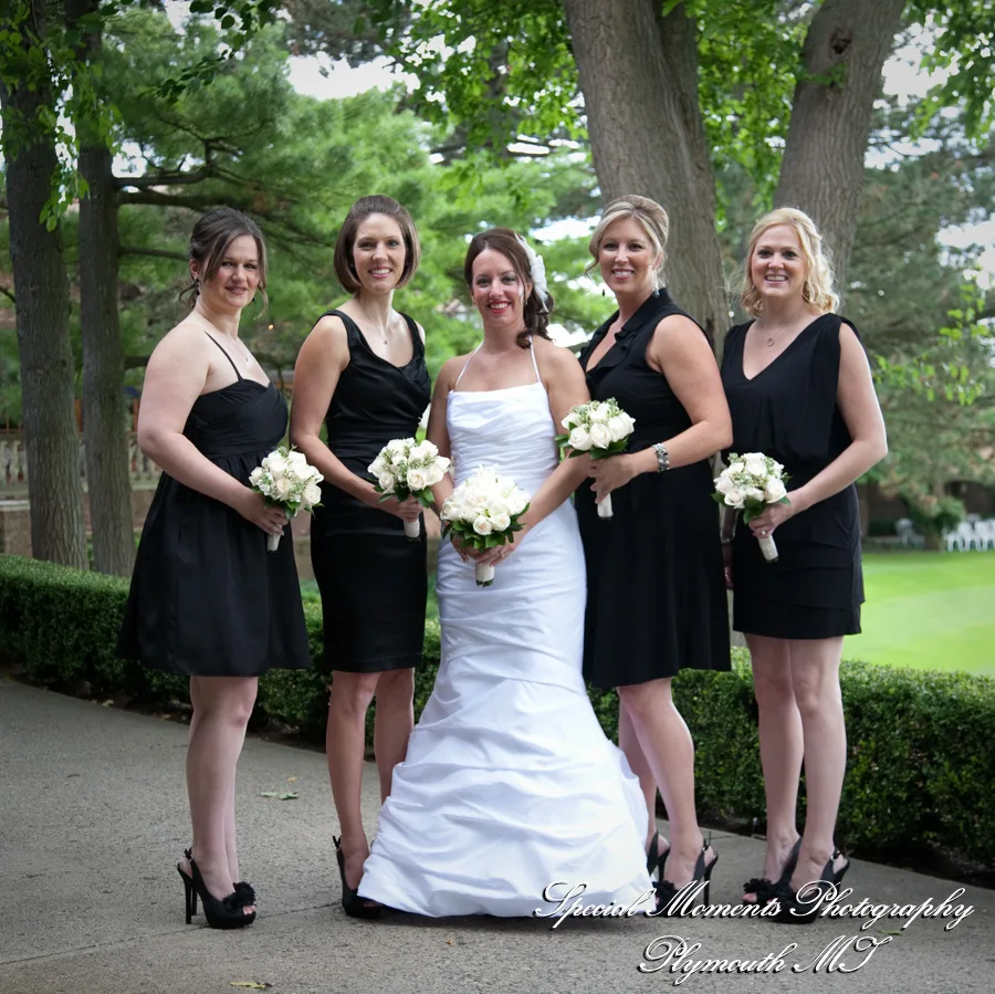 Indianwood Golf Country Club Lake Orion MI wedding photograph