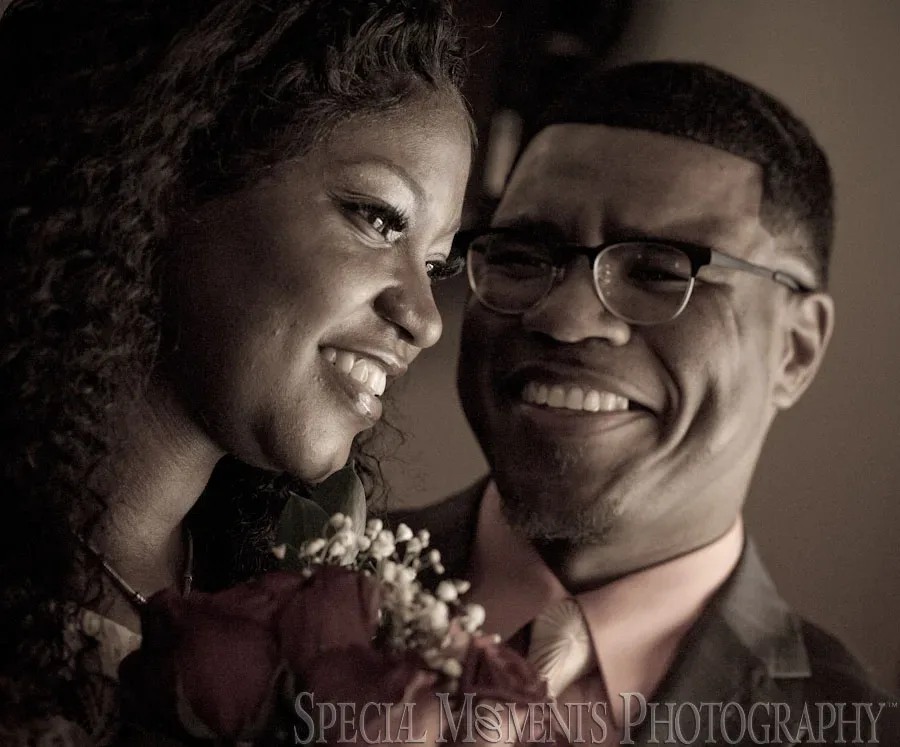 35th District Courthouse Plymouth MI wedding photograph