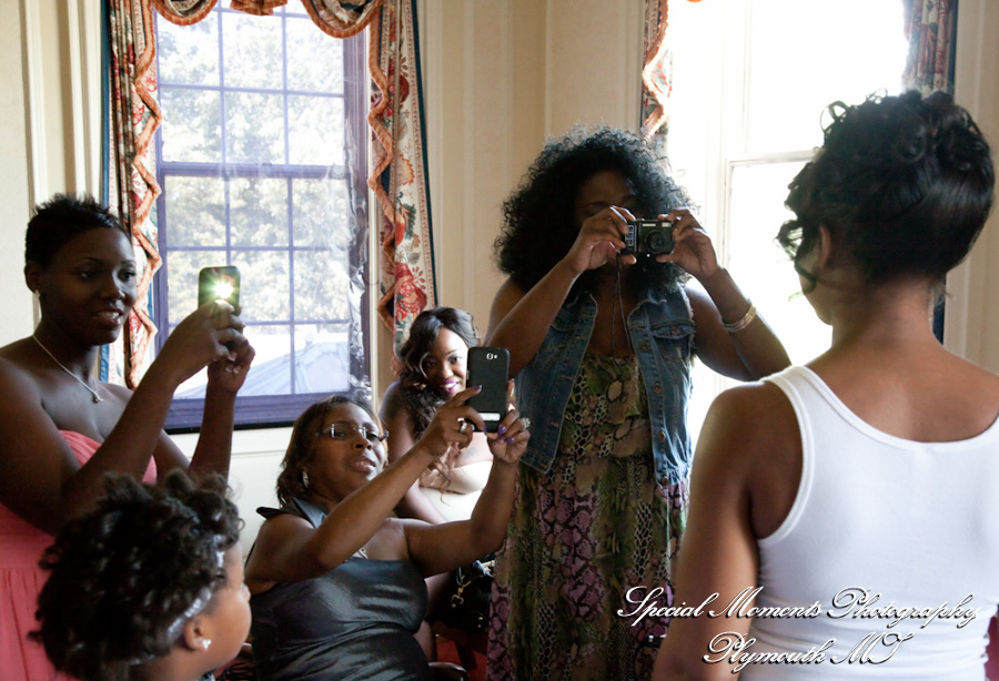 Grosse Pointe War Memorial Grosse Pointe Farms wedding photograph