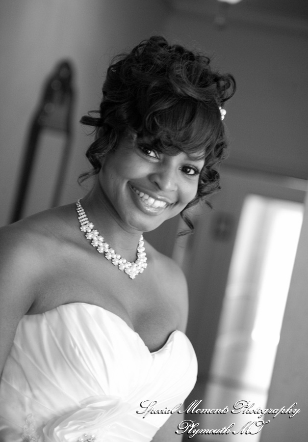 Grosse Pointe War Memorial Grosse Pointe Farms wedding photograph