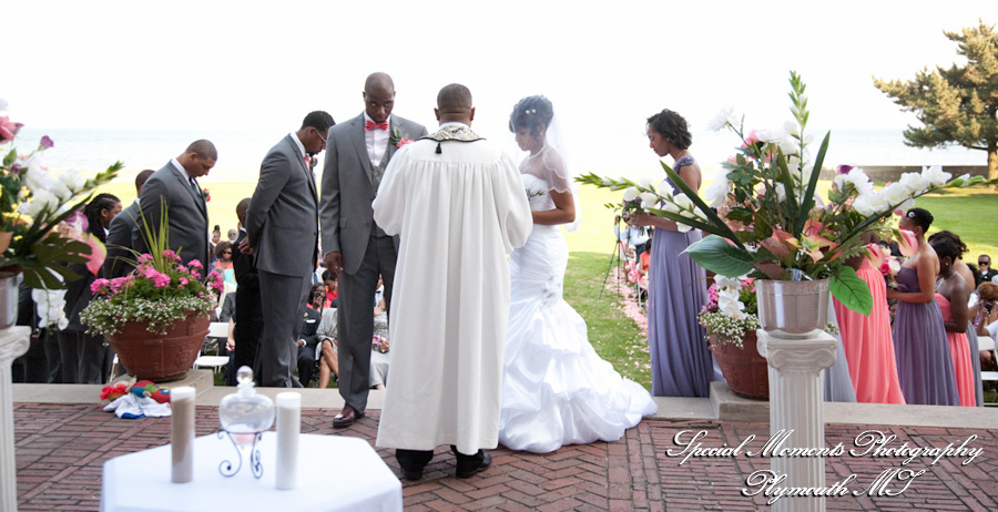Grosse Pointe War Memorial Grosse Pointe Farms wedding photograph