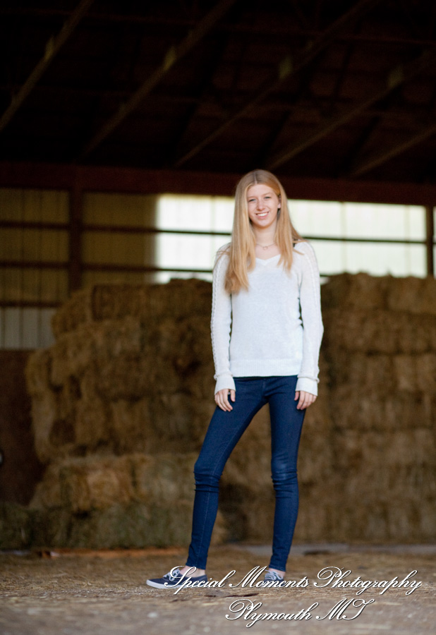 Clare B. at Plymouth Orchard Plymouth MI senior photography