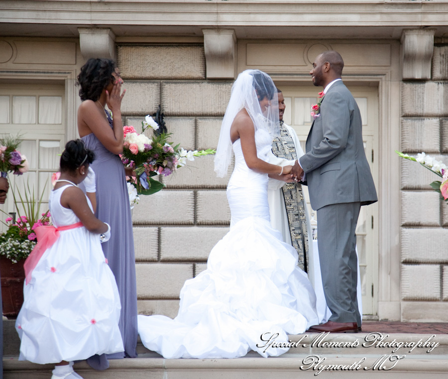 Grosse Pointe War Memorial Grosse Pointe Farms wedding photograph