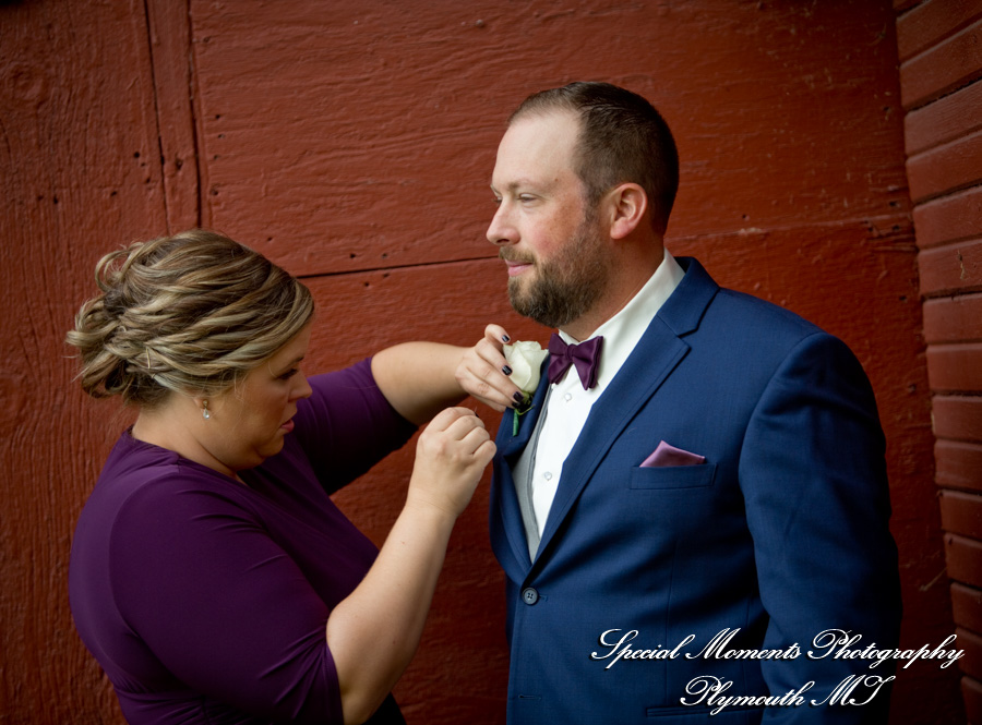Heritage Park Farmington Hills MI wedding photograph