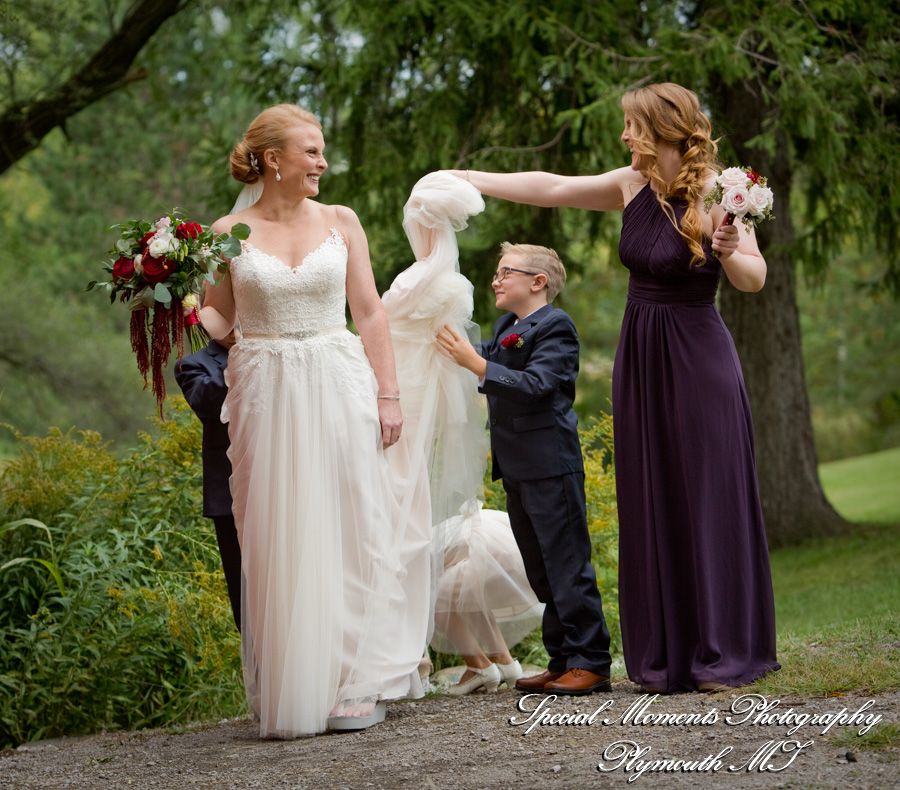Heritage Park Farmington Hills MI wedding photograph