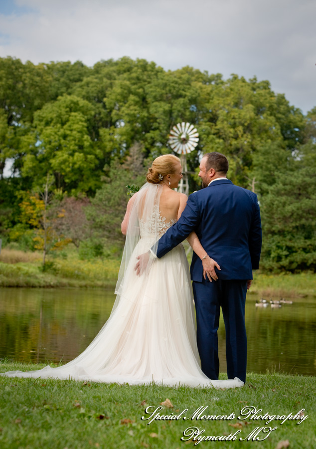 Heritage Park Farmington Hills MI wedding photograph