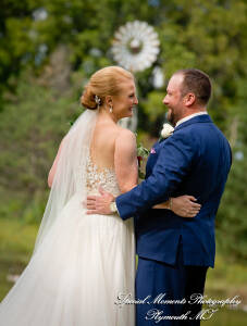 Heritage Park Farmington Hills MI wedding photograph