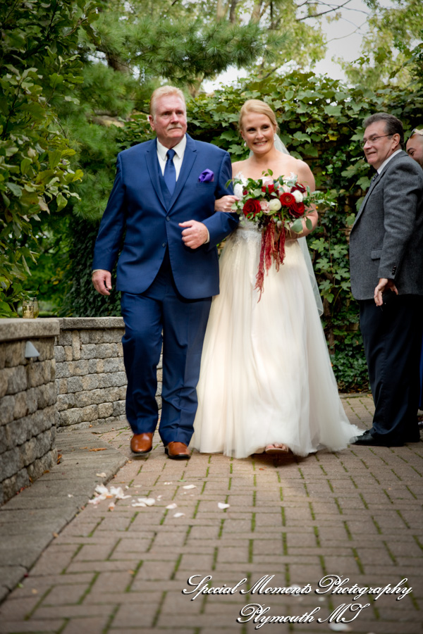 Sarah & Ryan at Cafe Cortina Farmington Hills MI wedding photograph