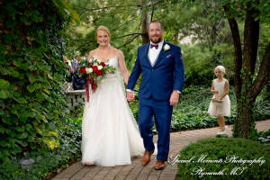 Sarah & Ryan at Cafe Cortina Farmington Hills MI wedding photograph