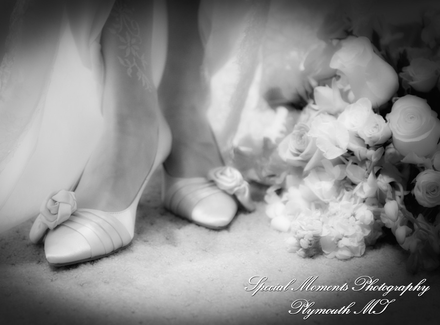 First Presbyterian Plymouth MI wedding photograph