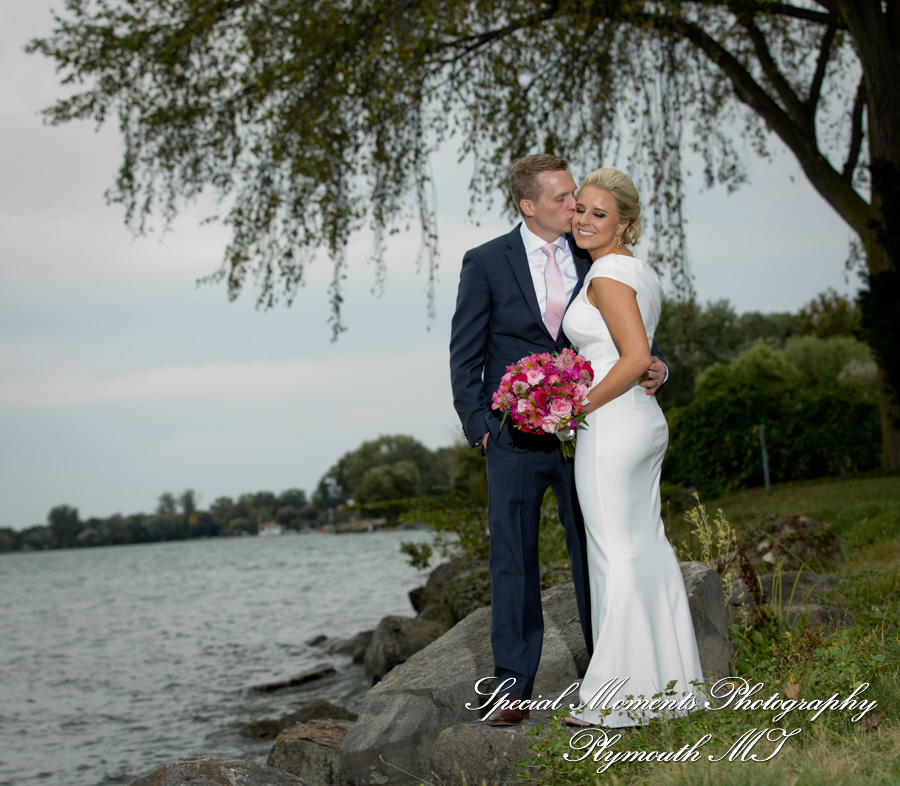 Edsel & Eleanor Ford Gate House Grosse Pointe Shores MI wedding photograph