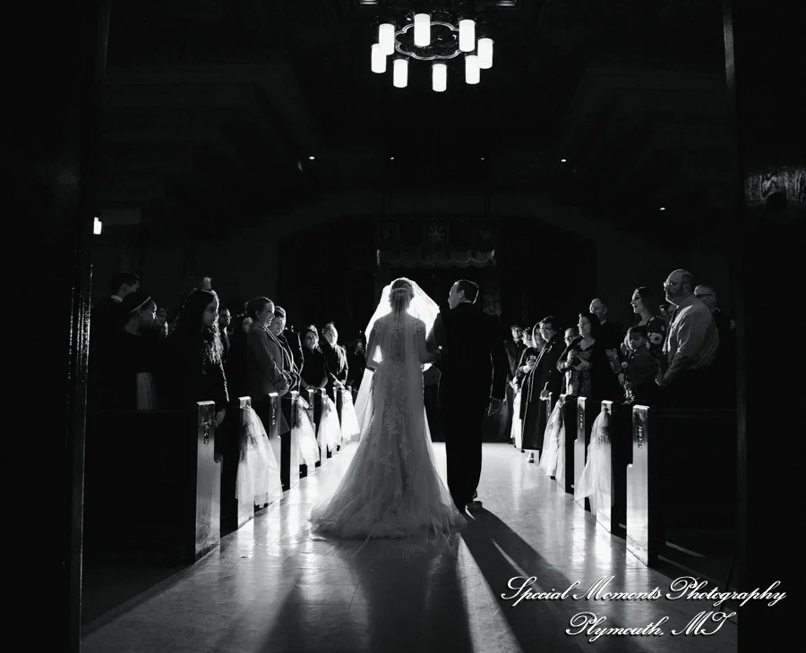 Gesu Roman Catholic Church Detroit MI wedding photograph