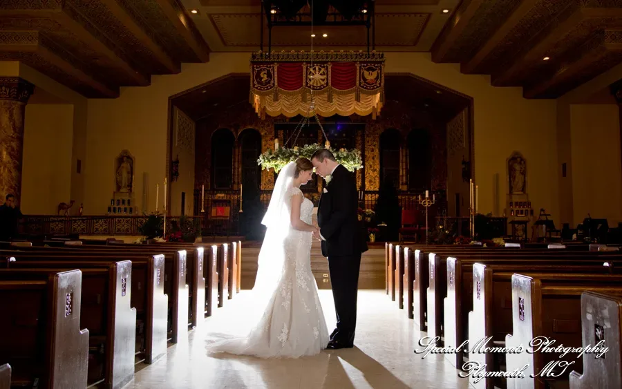 Gesu Roman Catholic Church Detroit MI wedding photograph