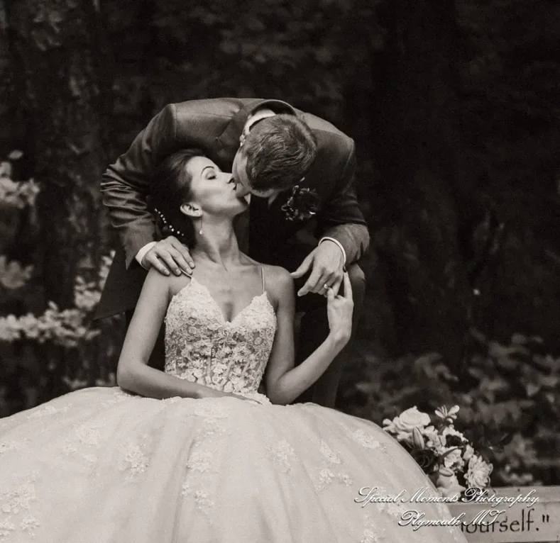Oak Arbor Rochester MI wedding photograph