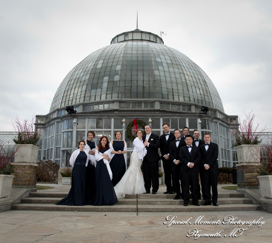 Lauren & Zachary at Gesu Roman Catholic Church Detroit MI wedding photography