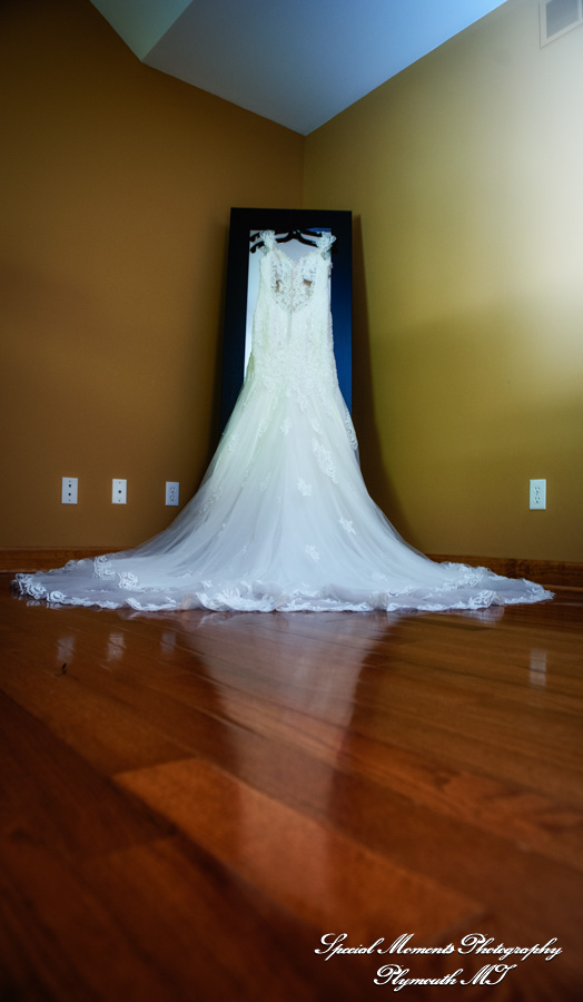 Katie & Dave at First United Methodist Brighton MI wedding photography