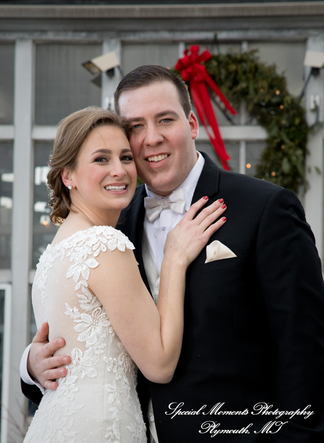 Lauren & Zachary at Gesu Roman Catholic Church Detroit MI wedding photography