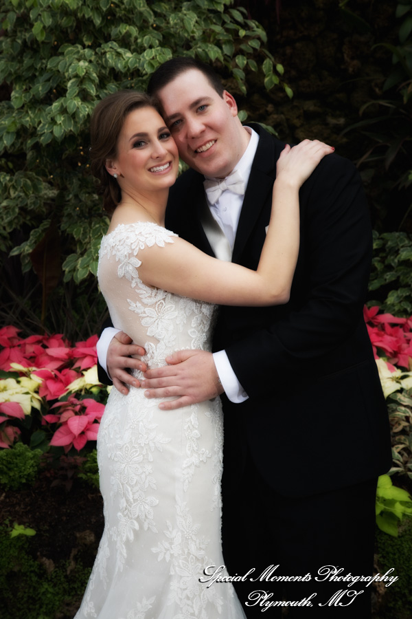 Lauren & Zachary at Gesu Roman Catholic Church Detroit MI wedding photography