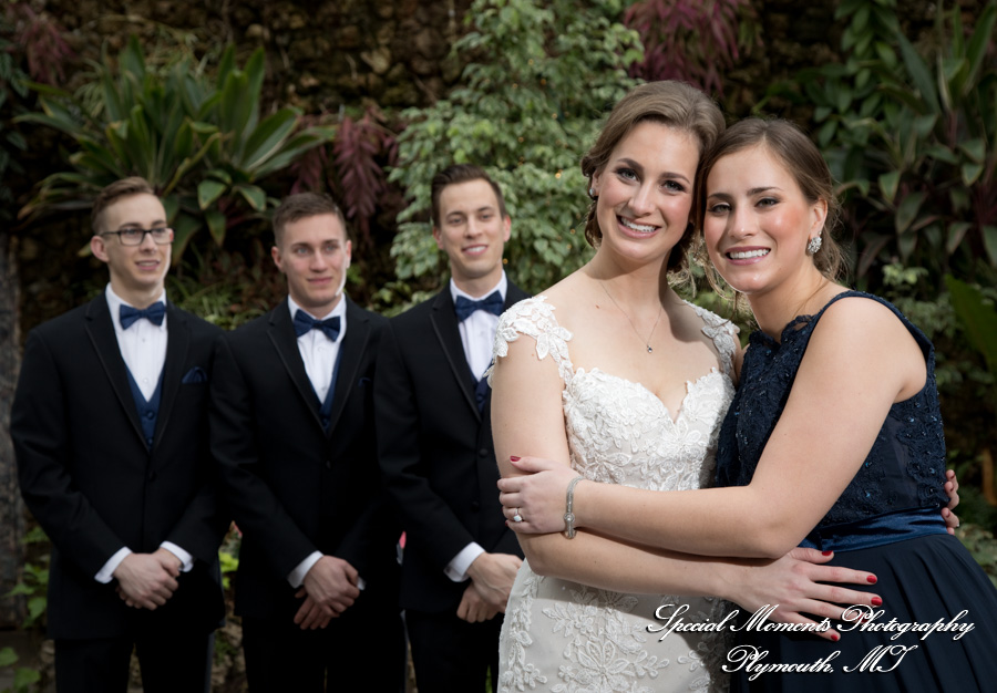 Lauren & Zachary at Gesu Roman Catholic Church Detroit MI wedding photography