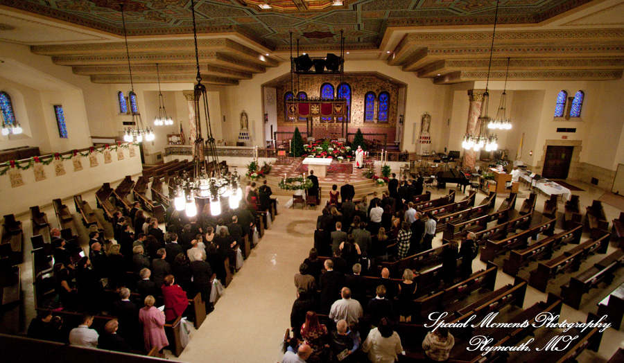 Lauren & Zachary at Gesu Roman Catholic Church Detroit MI wedding photography
