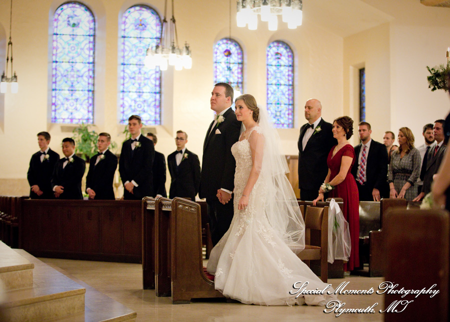 Lauren & Zachary at Gesu Roman Catholic Church Detroit MI wedding photography