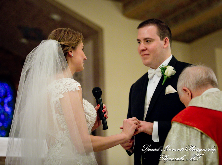 Lauren & Zachary at Gesu Roman Catholic Church Detroit MI wedding photography