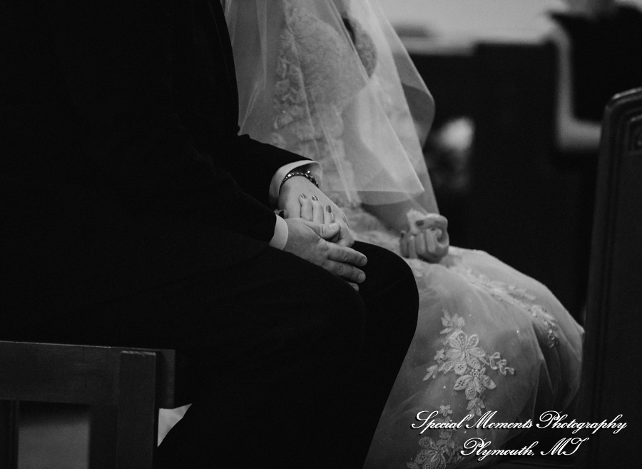 Lauren & Zachary at Gesu Roman Catholic Church Detroit MI wedding photography