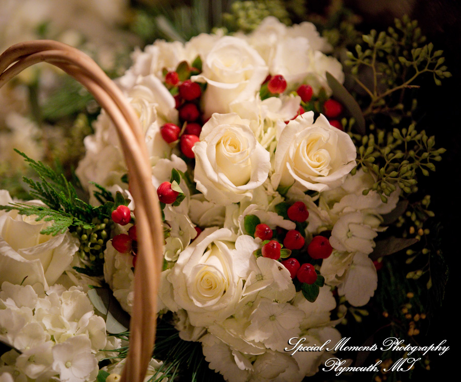 Lauren & Zachary at Gesu Roman Catholic Church Detroit MI wedding photography