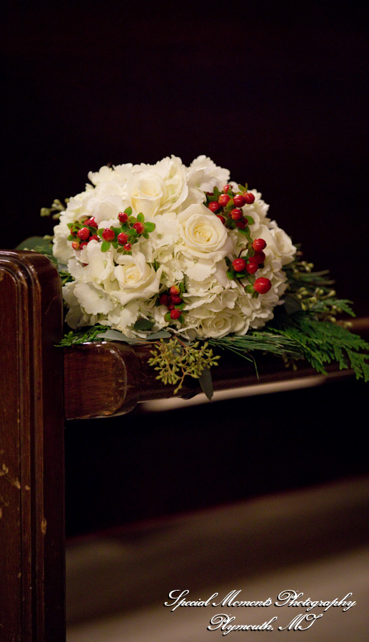Lauren & Zachary at Gesu Roman Catholic Church Detroit MI wedding photography