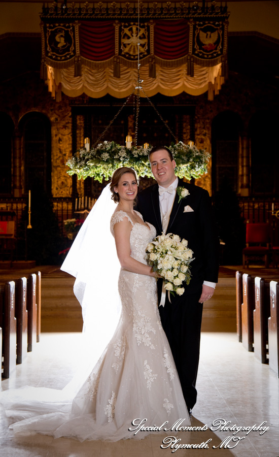 Lauren & Zachary at Gesu Roman Catholic Church Detroit MI wedding photography