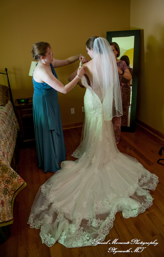 Katie & Dave at First United Methodist Brighton MI wedding photography