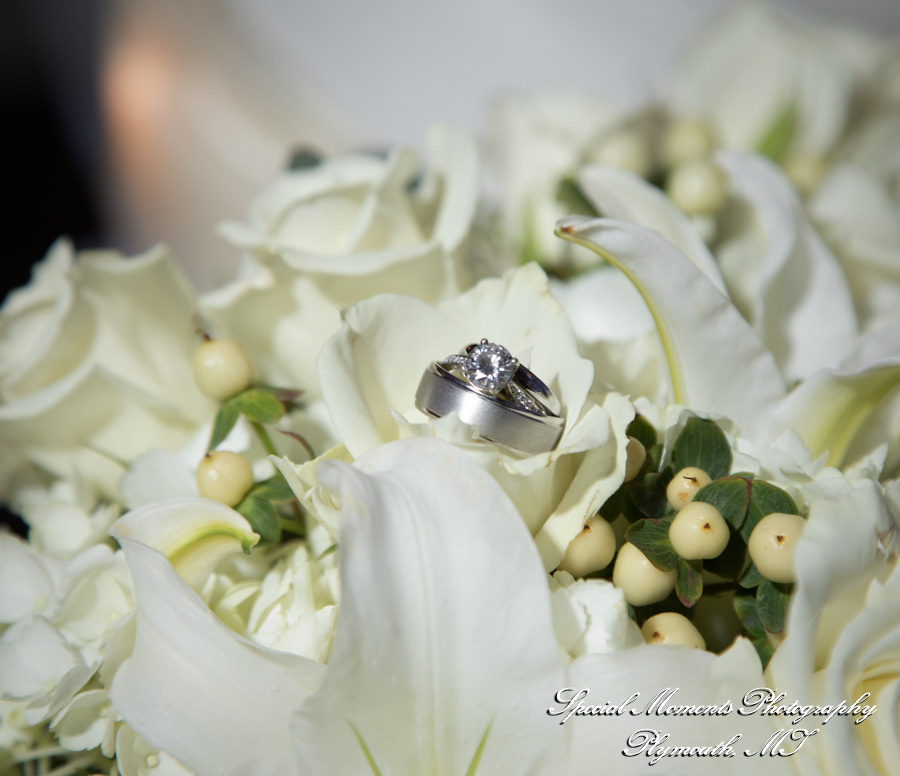 Lauren & Zachary at Blossom Heath Inn St. Clair Shores MI wedding photography