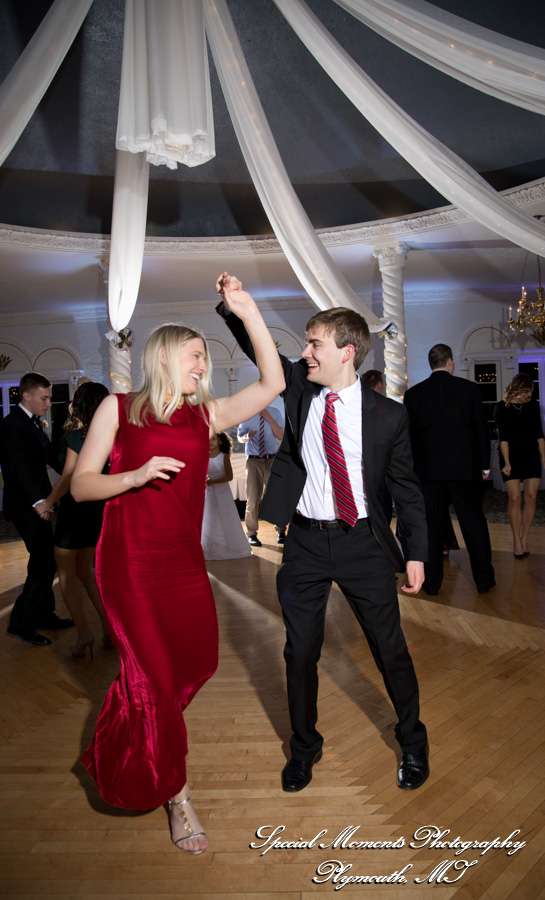 Lauren & Zachary at Blossom Heath Inn St. Clair Shores MI wedding photography