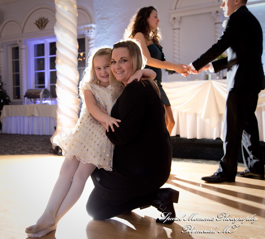 Lauren & Zachary at Blossom Heath Inn St. Clair Shores MI wedding photography