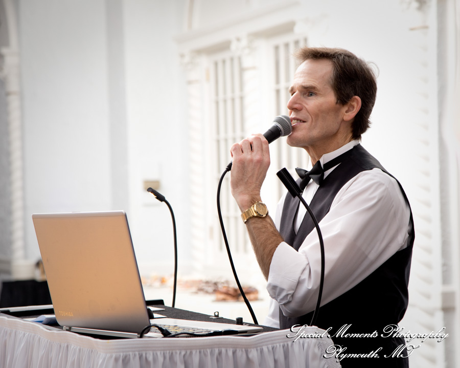 Lauren & Zachary at Blossom Heath Inn St. Clair Shores MI wedding photography
