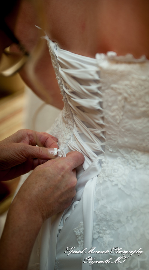 Courtnie & Michael at St. Paul Lutheran Trenton MI wedding photography