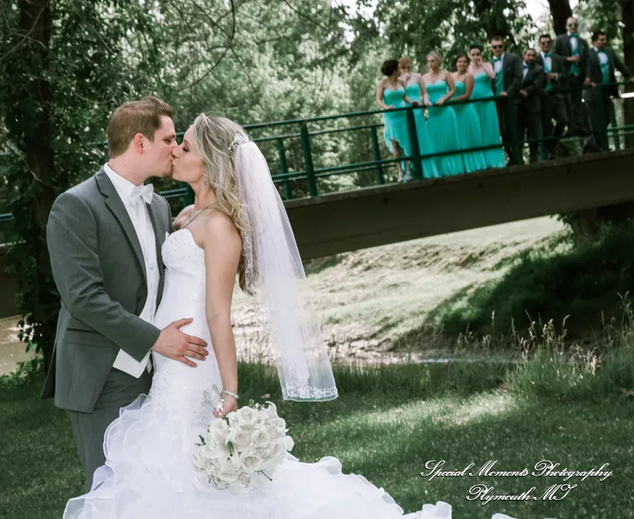 Sycamore Hills Golf Macomb MI wedding photograph
