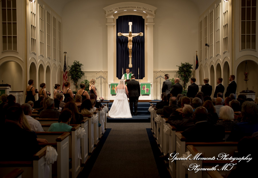 Courtnie & Michael at St. Paul Lutheran Trenton MI wedding photography