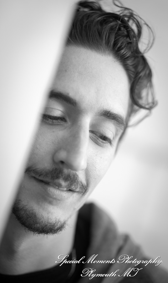 Madeleine & Stepanos at DIA Detroit MI engagement photography